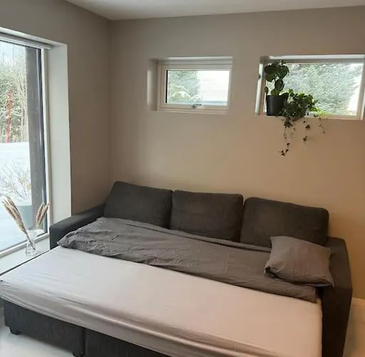 With Free Parking Near Trail *