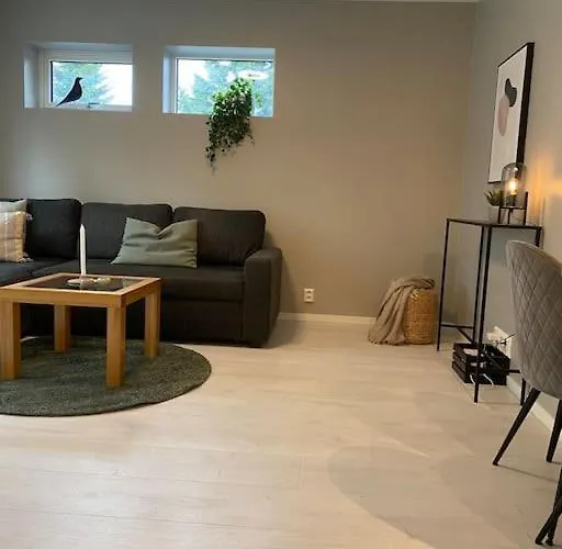 With Free Parking Near Trail *