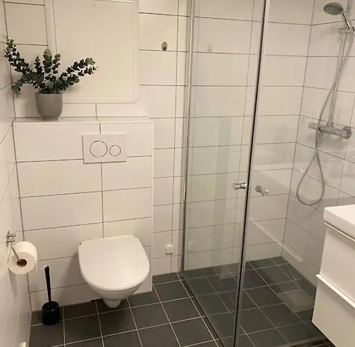 With Free Parking Near Trail Leilighet Tromsø